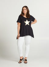 Load image into Gallery viewer, Tee Black